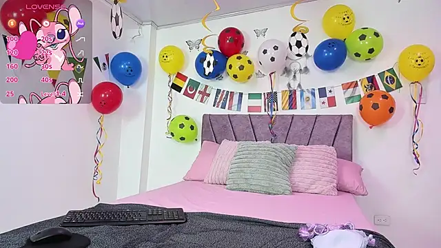 NahomyEvans online show from 06/27/26, 11:59