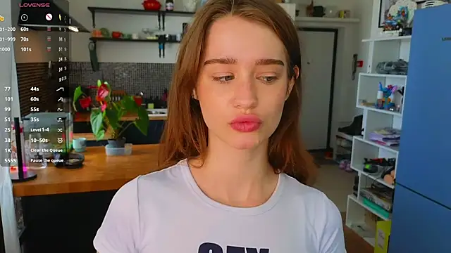 AliviaWithLove online show from 06/30/26, 08:15