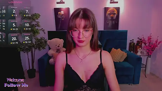 KatyNuar online show from 06/28/26, 05:46