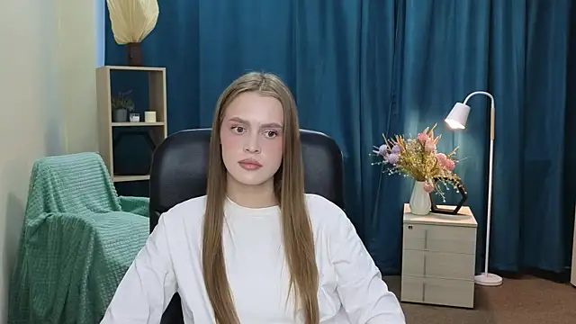 CierraWilkerson online show from 06/07/26, 11:47