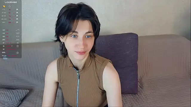 Carolina Lu online show from 06/07/26, 04:38