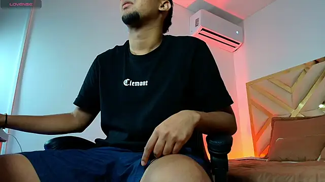 Adrian Fierro online show from 06/09/26, 04:24