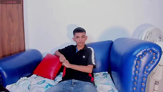 littlecum18 online show from 06/21/26, 12:19