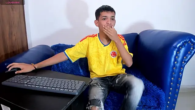 littlecum18 online show from 07/03/26, 12:22