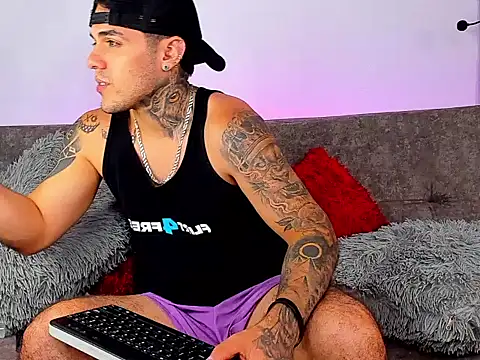 Austin Rayne online show from 07/10/26, 03:33