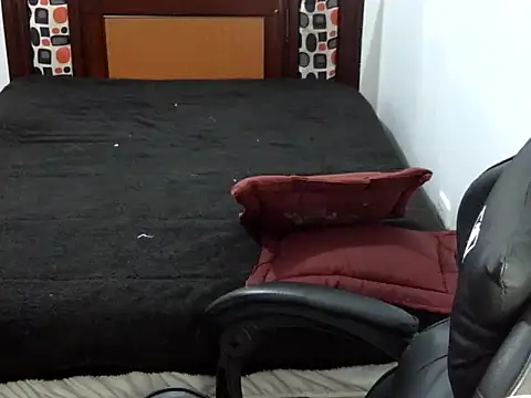 Lolacurly69 online show from 06/20/26, 02:36