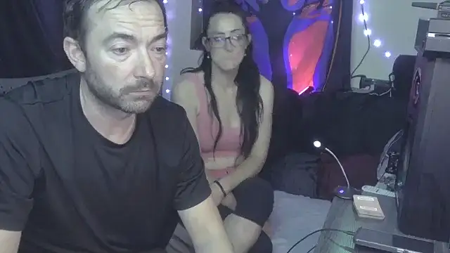 shes2hot online show from 06/17/26, 06:05