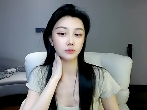SylvieMaya online show from 06/10/26, 04:50