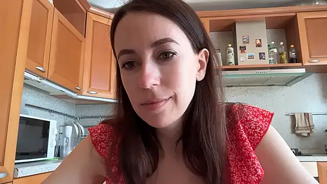Flamingo Queen online show from 06/18/26, 06:13