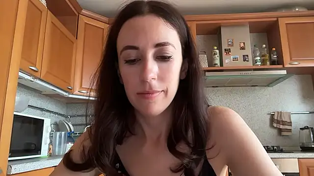 Flamingo Queen online show from 07/13/26, 04:15