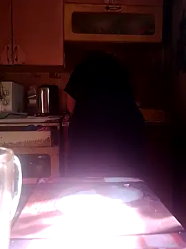 Snapshot of oksana72 chatting on 09/14/25, 06:01 oksana72 online show from 09/14/25, 06:01