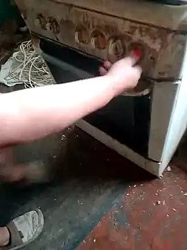 Snapshot of oksana72 chatting on 09/17/25, 11:01 oksana72 online show from 09/17/25, 11:01