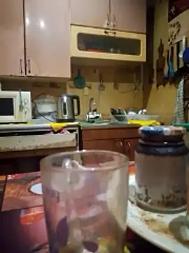 Snapshot of oksana72 chatting on 10/24/25, 05:09 oksana72 online show from 10/24/25, 05:09