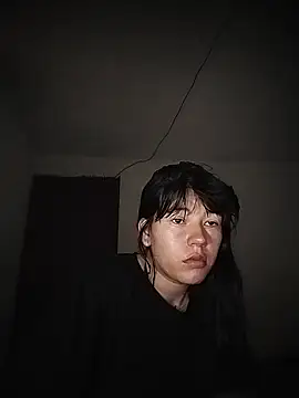 Bella-Thompson online show from 06/07/26, 08:45