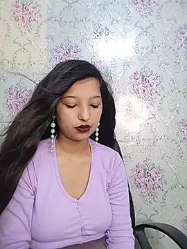 Queen Rosyy online show from 06/23/26, 04:32