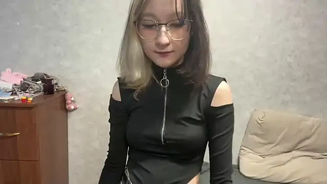 Lilfain baby online show from 06/29/26, 12:05