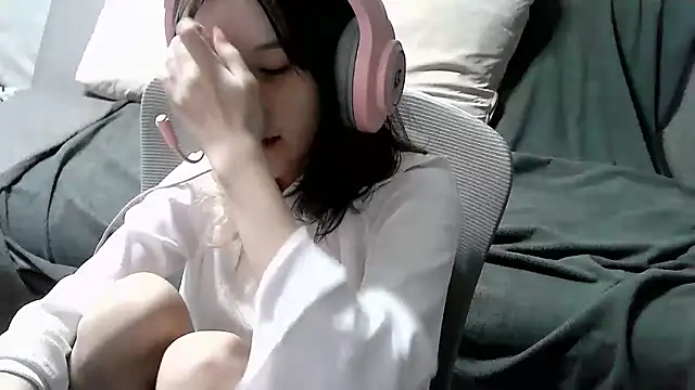 Lilfain baby online show from 07/19/26, 12:09