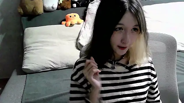 Lilfain baby online show from 07/28/26, 12:12