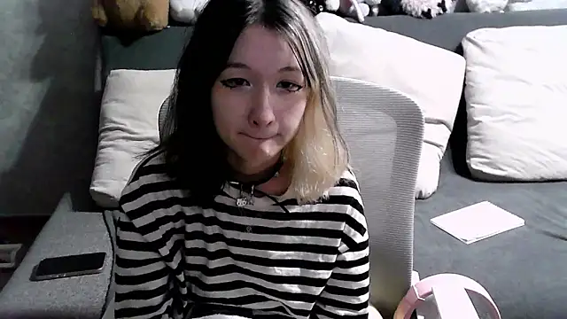 Lilfain baby online show from 07/28/26, 03:21