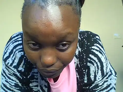 Legit Queenn online show from 07/15/26, 02:00