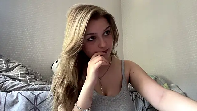 CloudyFoxy online show from 06/13/26, 11:08