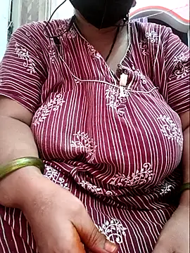 Snapshot of Rose-telugu chatting on 07/29/26, 02:37 Rose-telugu online show from 07/29/26, 02:37