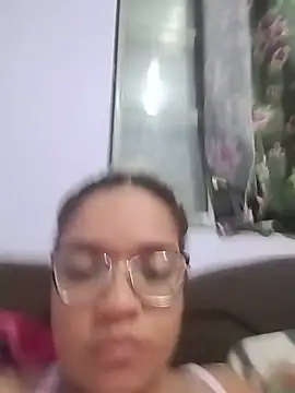 Esquetadinhas online show from 06/08/26, 04:40