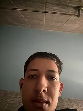 henr1ck23cm online show from 06/09/26, 01:56