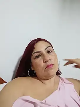 Agata Traviesa online show from 07/04/26, 01:23
