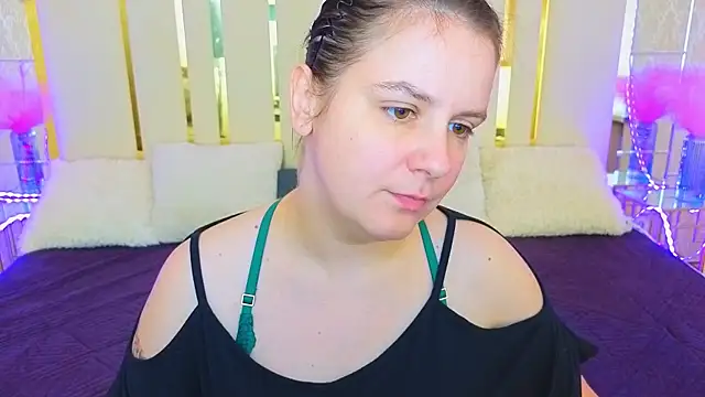 KatrinMilly online show from 06/19/26, 12:31