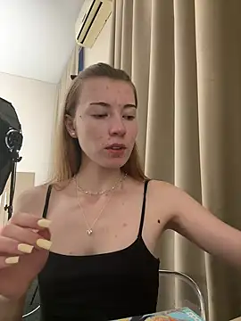 AlisaRussel online show from 08/03/26, 04:55
