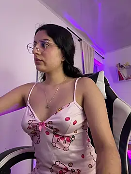 Snapshot of Selenyx_3 chatting on 07/11/26, 03:42 Selenyx 3 online show from 07/11/26, 03:42