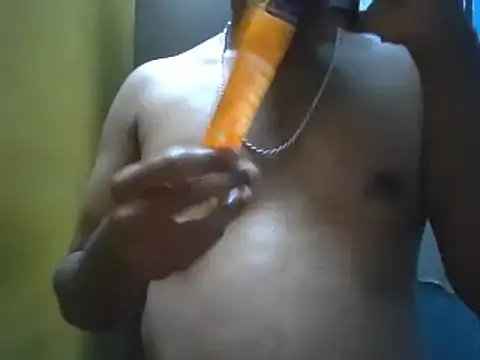 Snapshot of Lawrencedlkk007 chatting on 02/25/25, 02:54 Lawrencedlkk007 online show from 02/25/25, 02:54