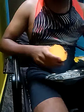 Snapshot of Lawrencedlkk007 chatting on 02/28/25, 12:52 Lawrencedlkk007 online show from 02/28/25, 12:52