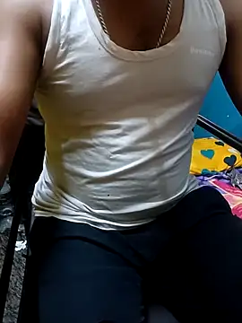 Snapshot of Lawrencedlkk007 chatting on 03/04/25, 04:06 Lawrencedlkk007 online show from 03/04/25, 04:06