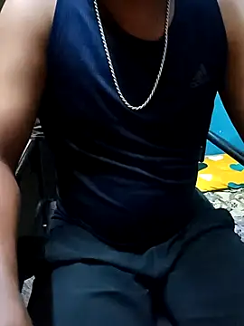 Snapshot of Lawrencedlkk007 chatting on 03/12/25, 04:13 Lawrencedlkk007 online show from 03/12/25, 04:13