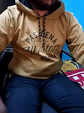 Snapshot of Lawrencedlkk007 chatting on 11/30/25, 08:40 Lawrencedlkk007 online show from 11/30/25, 08:40