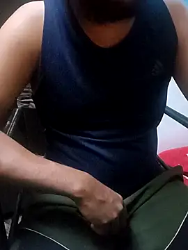 Snapshot of Lawrencedlkk007 chatting on 02/12/26, 01:28 Lawrencedlkk007 online show from 02/12/26, 01:28