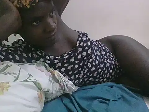 ebonypetite2 online show from 07/13/26, 06:00