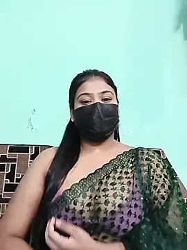 Snapshot of Sweathatamil chatting on 07/04/26, 05:30 Sweathatamil online show from 07/04/26, 05:30