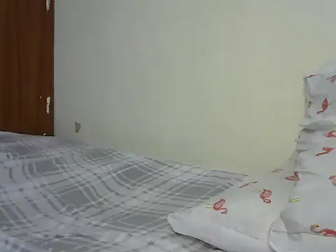 prettygurl- online show from 06/19/26, 10:24