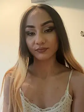 LioraX69 online show from 06/13/26, 07:12