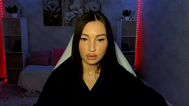 NikoleMills online show from 07/10/26, 06:17