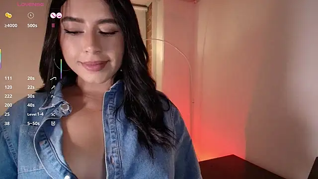 Isa vargas  online show from 06/18/26, 11:31