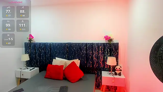Mariana Smiith  online show from 06/27/26, 07:52