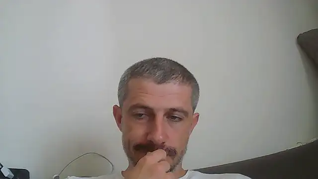 Snapshot of SerhioMarco chatting on 06/16/26, 03:36 SerhioMarco online show from 06/16/26, 03:36