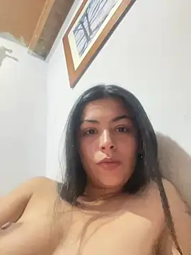 Kylie Mckenzie online show from 07/18/26, 10:30