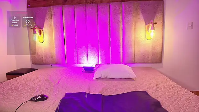 Snapshot of Cristal__dream chatting on 07/11/26, 11:06 Cristal dream online show from 07/11/26, 11:06
