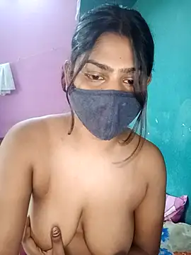 Model-031 online show from 06/12/26, 08:35