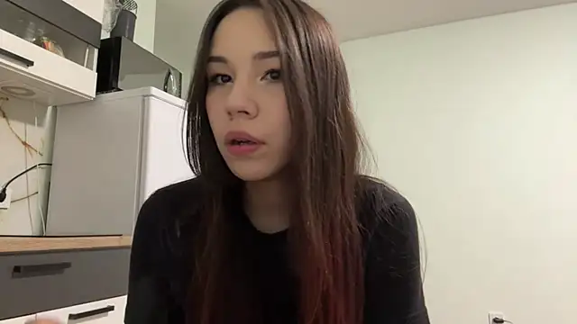 HotGirlMilla online show from 06/25/26, 06:23
